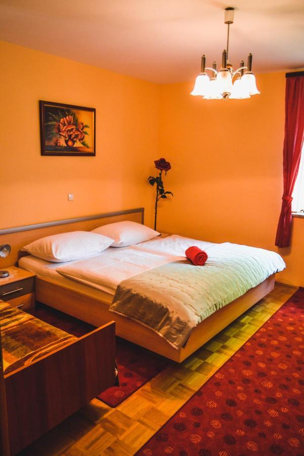 Apartmaji Krebs Mezica Esterno foto