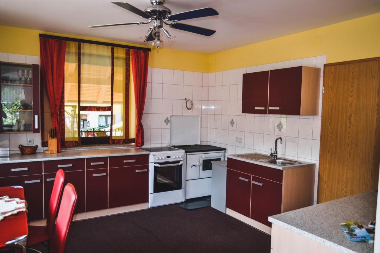 Appartamento Apartmaji Krebs Mezica Esterno foto